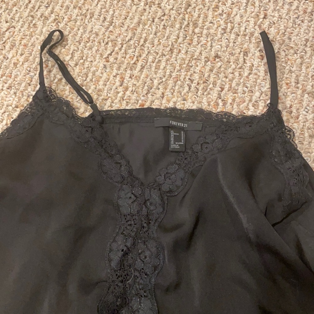 Forever 21 lace trim Cami